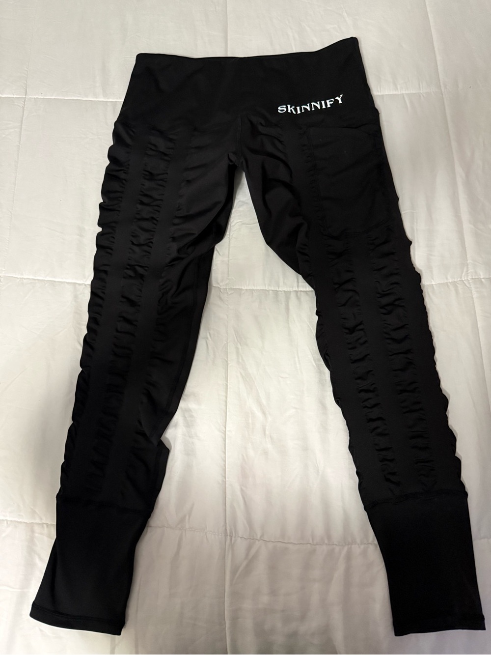 SKINNIFY Black Ruched Athletic Leggings Women's Size Large